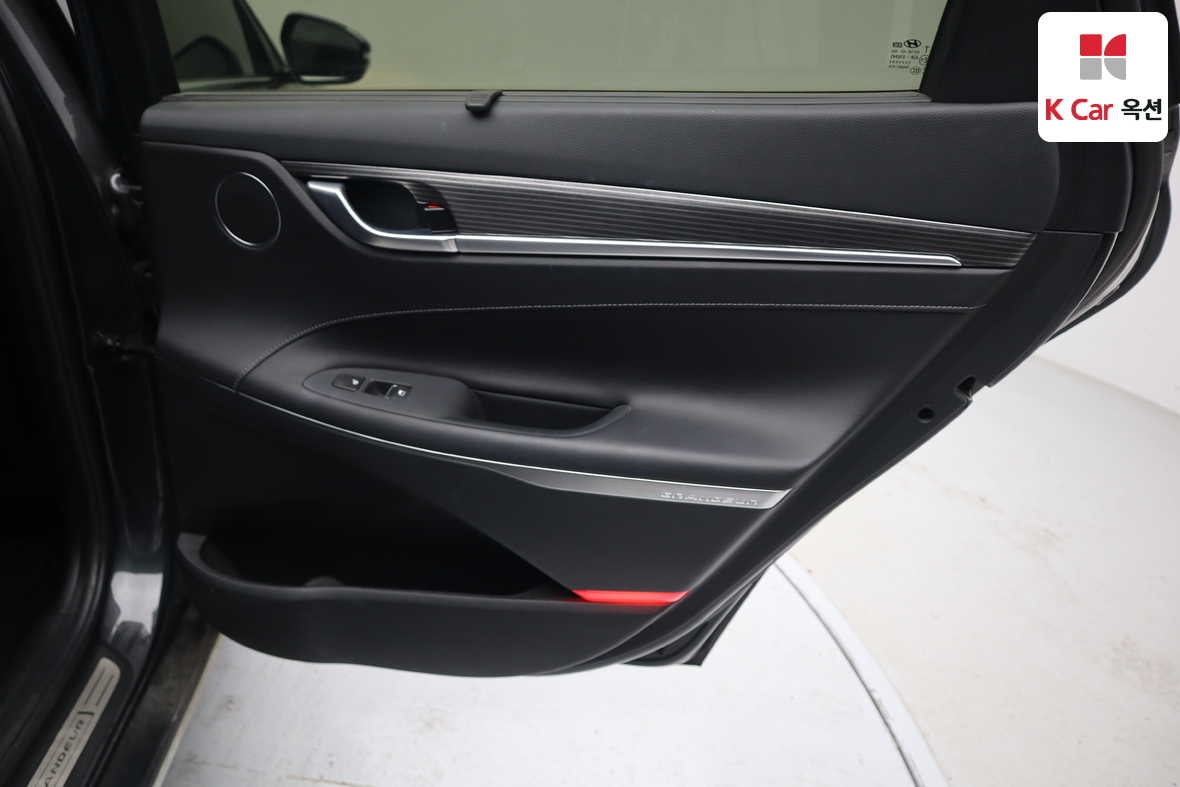 هيونداي أزيرا 2018 - صورة 26