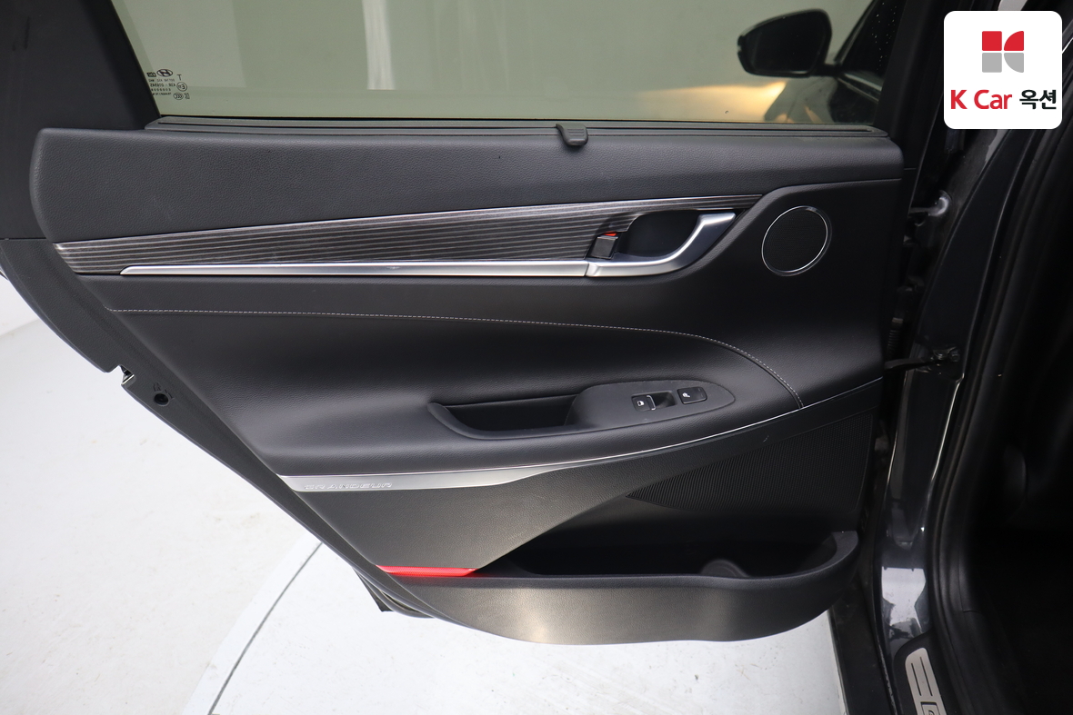 هيونداي أزيرا 2018 - صورة 22