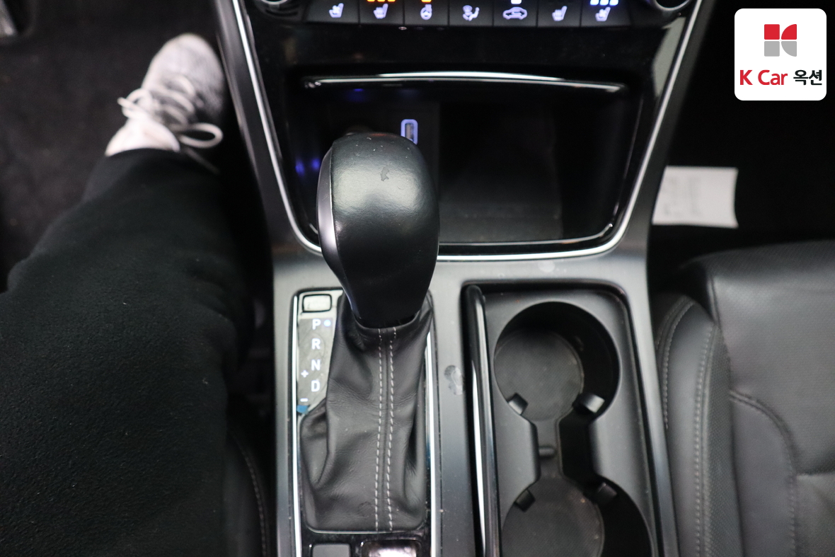 هيونداي أزيرا 2018 - صورة 16