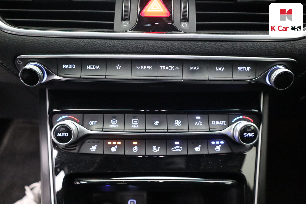 هيونداي أزيرا 2018 - صورة 14