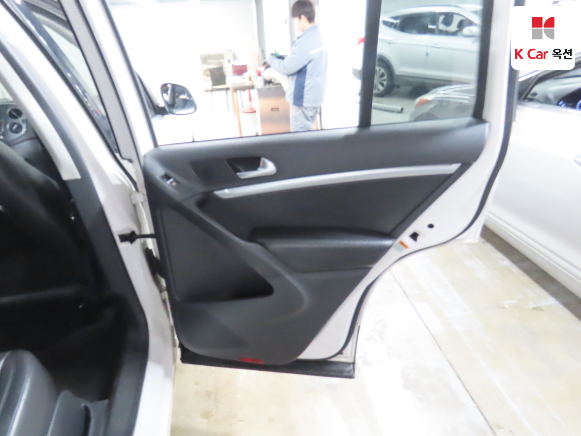 Volkswagen Tiguan 2013 - Image 30