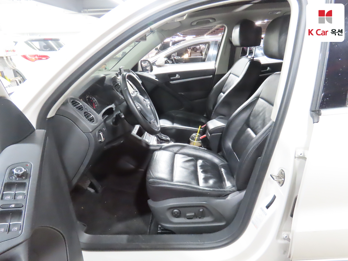 Volkswagen Tiguan 2013 - Image 18