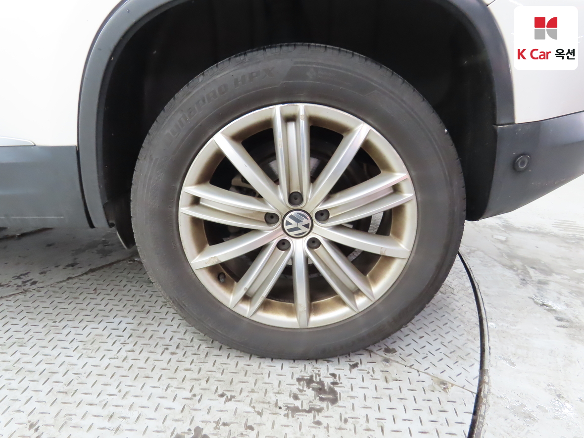 Volkswagen Tiguan 2013 - Image 52