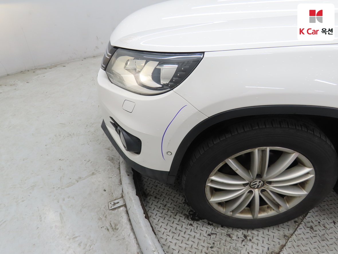 Volkswagen Tiguan 2013 - Image 40