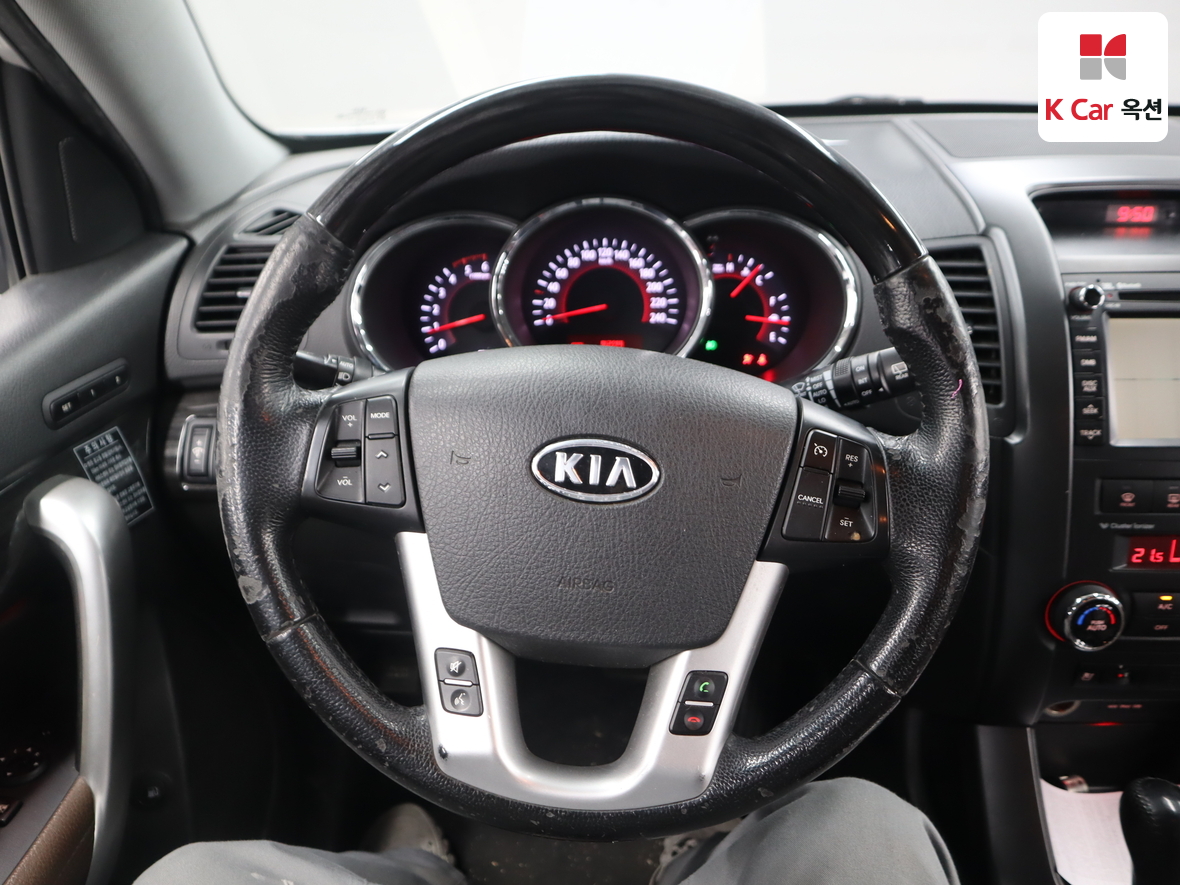 كيا سورينتو 2011 - صورة 10