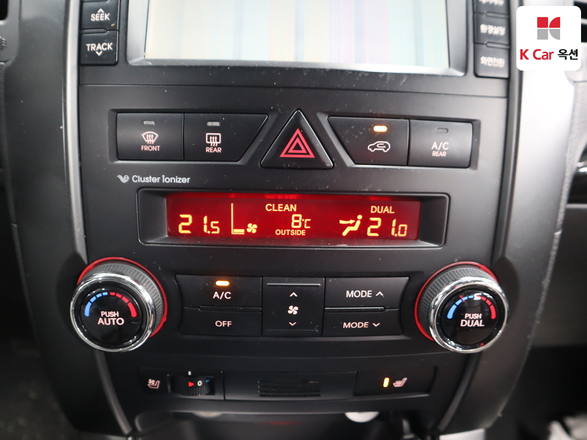 كيا سورينتو 2011 - صورة 16