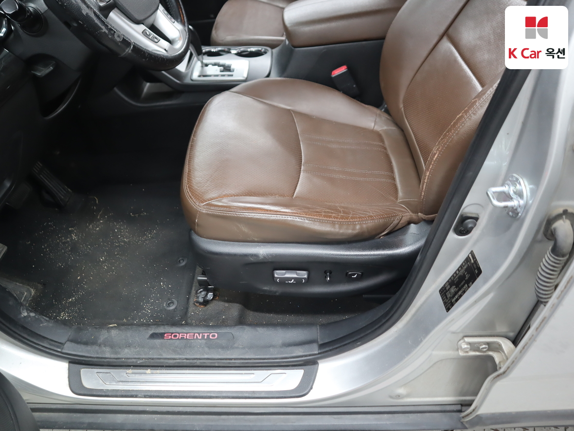 كيا سورينتو 2011 - صورة 19