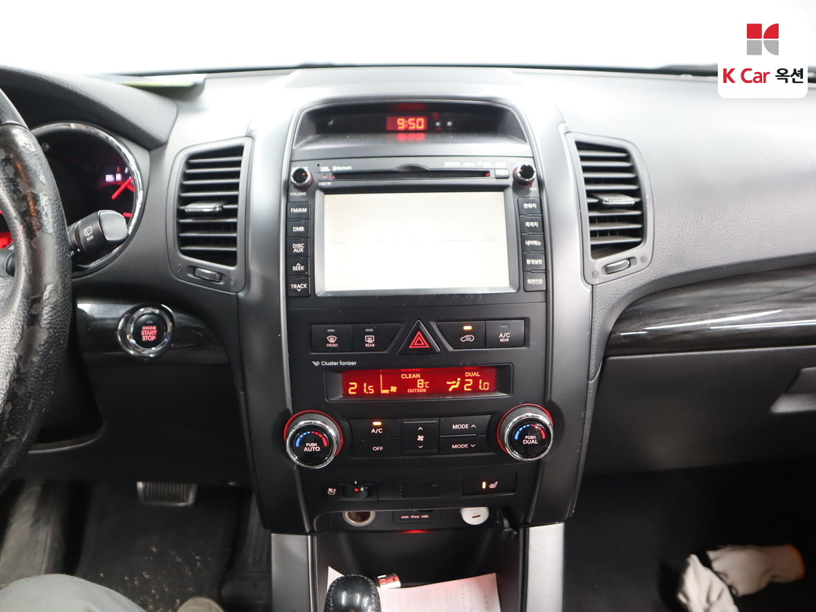 كيا سورينتو 2011 - صورة 6