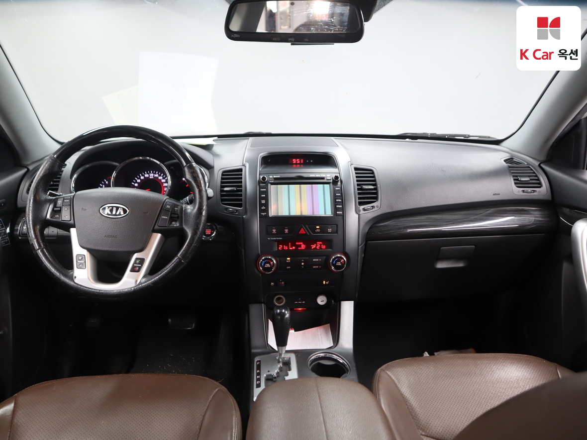 كيا سورينتو 2011 - صورة 3