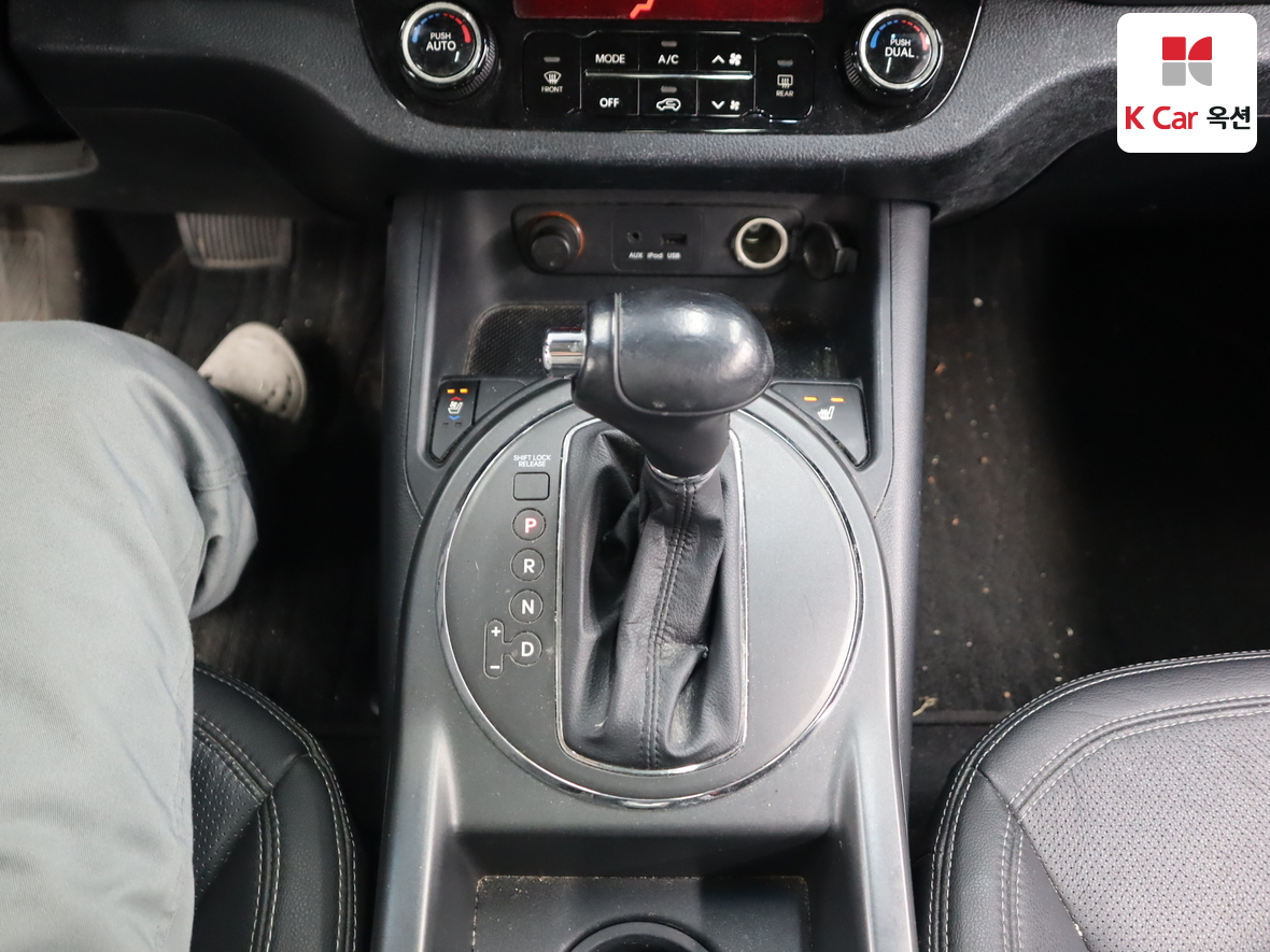 Kia Sportage 2011 - Image 16