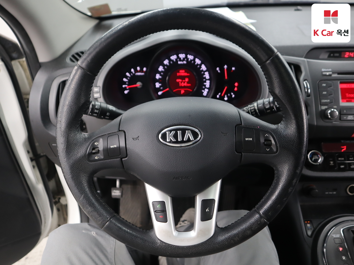 Kia Sportage 2011 - Image 10