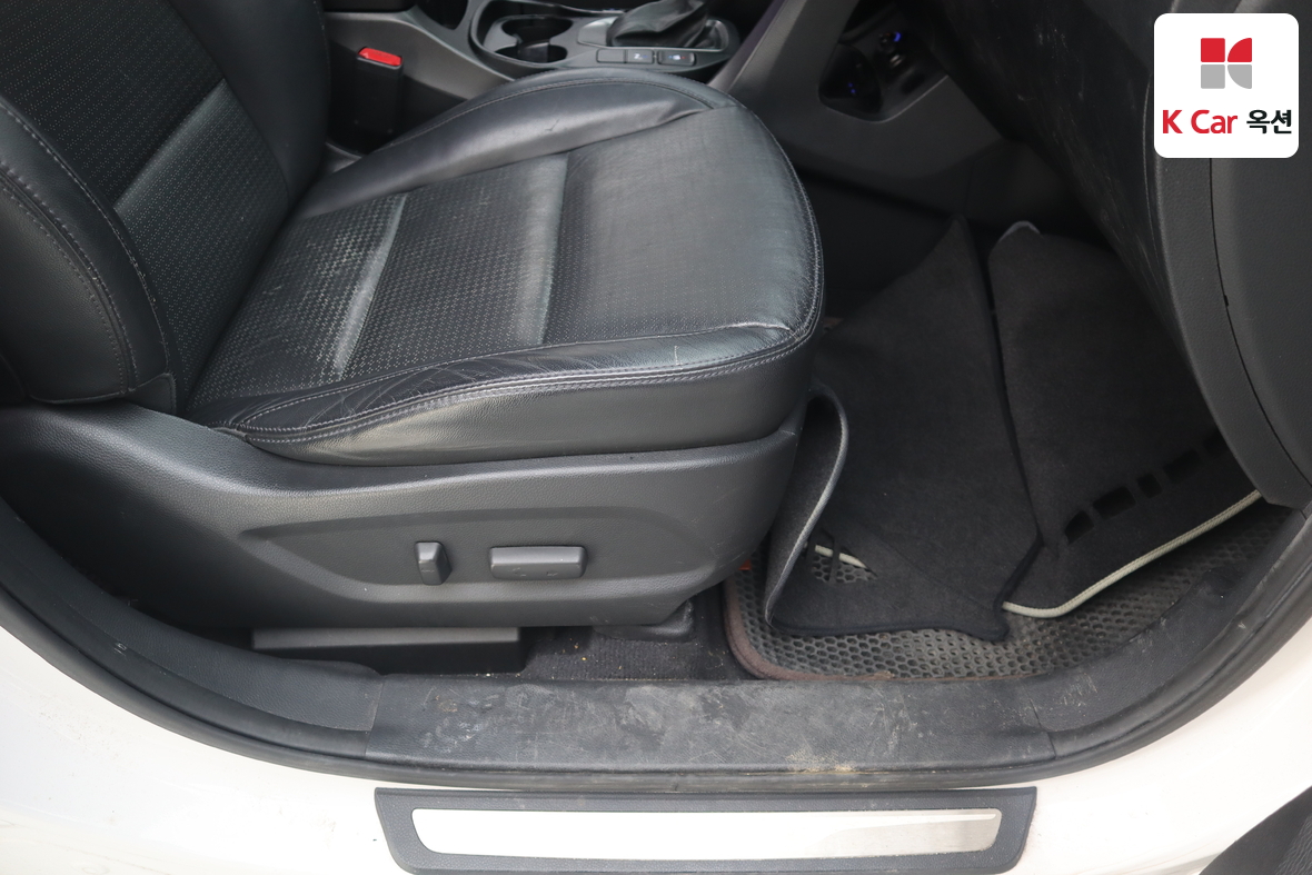 هيونداي سانتافي 2013 - صورة 31