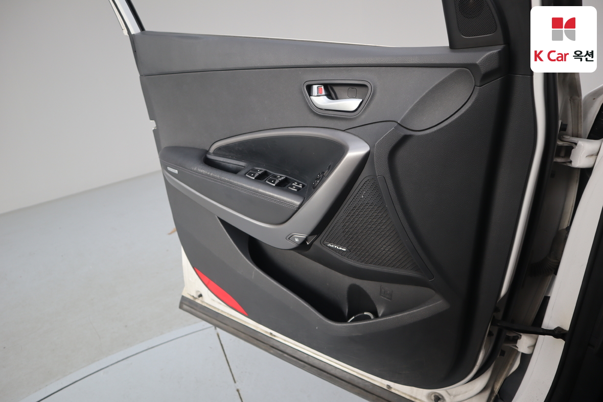 هيونداي سانتافي 2013 - صورة 8