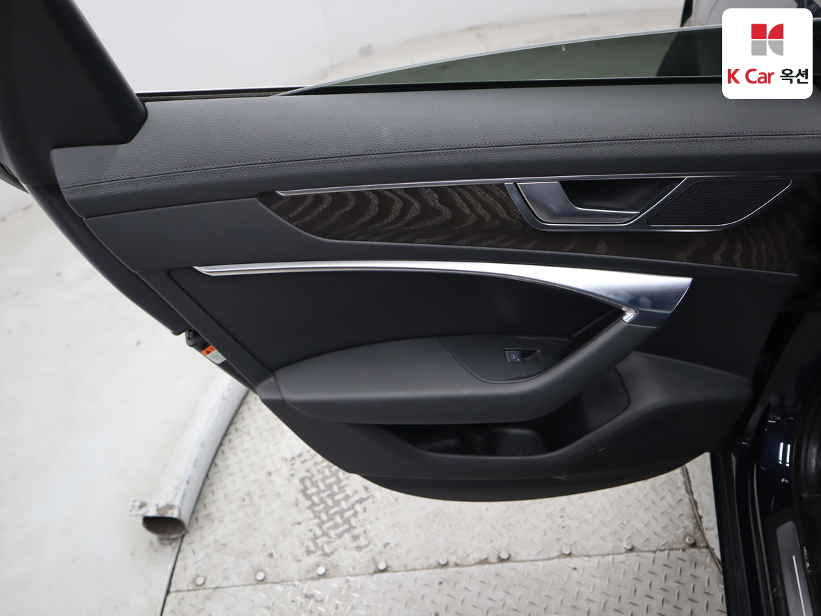 أودي A6 2020 - صورة 23