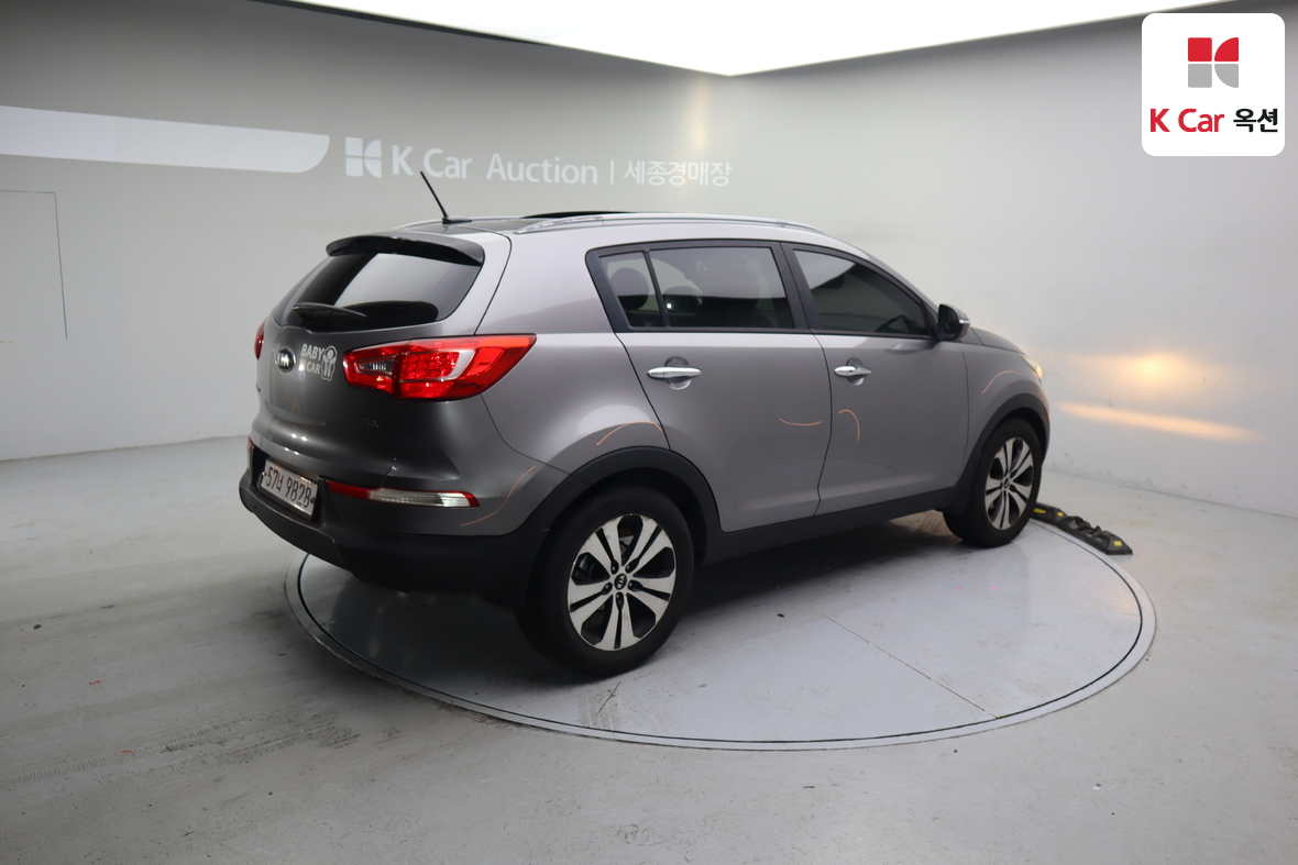 Kia Sportage 2013 - Image 2