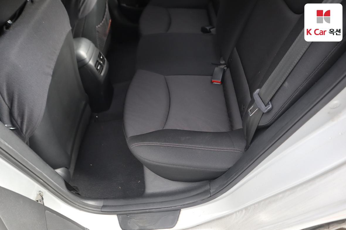 هيونداي إلانترا 2016 - صورة 21