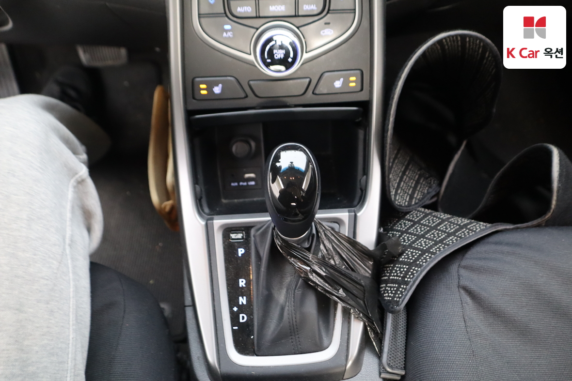 هيونداي إلانترا 2016 - صورة 15