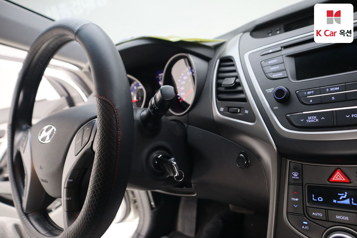 هيونداي إلانترا 2016 - صورة 11