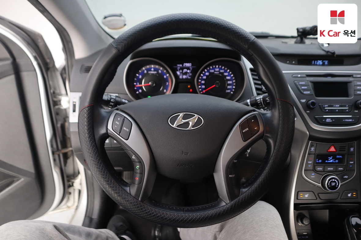 هيونداي إلانترا 2016 - صورة 10