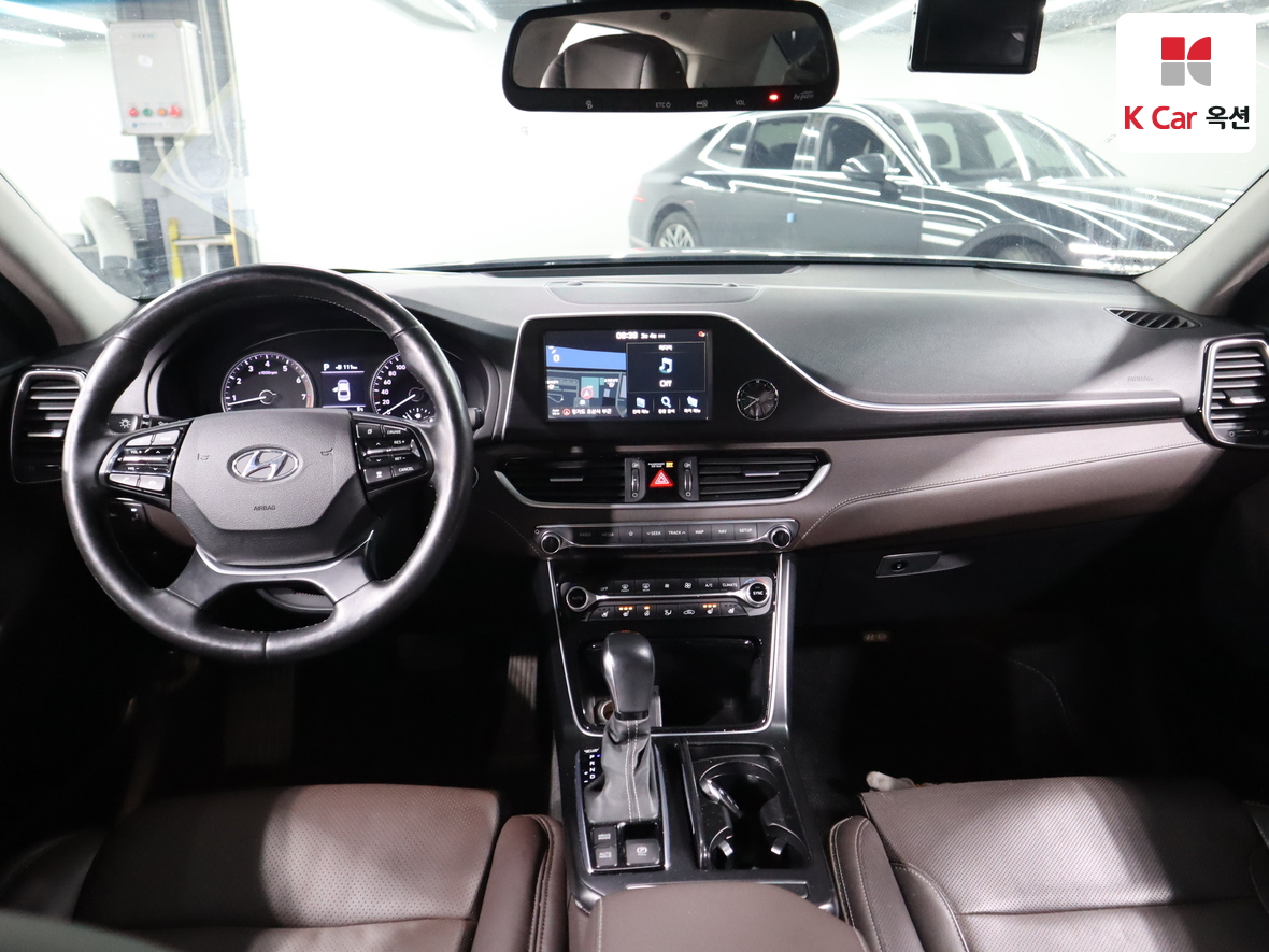 Hyundai AZERA 2019 - Image 3