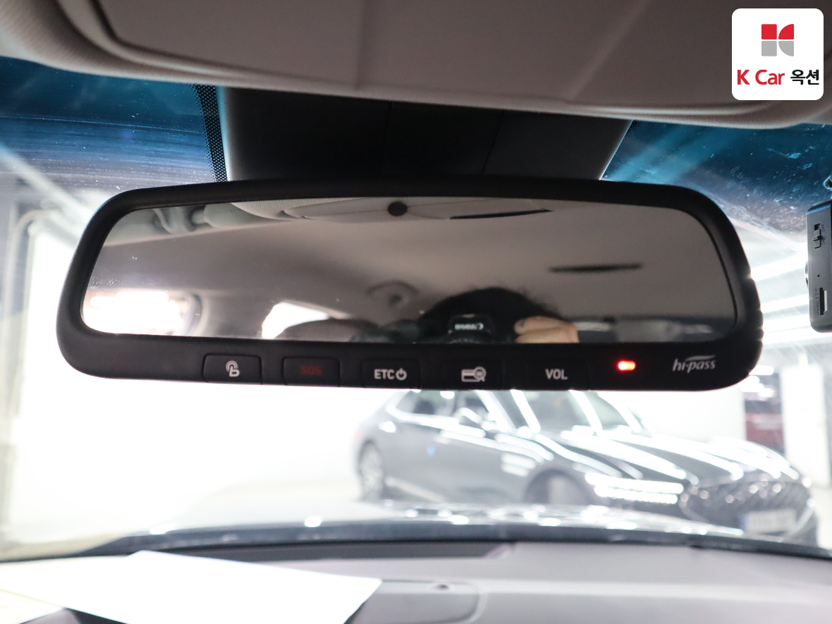 Hyundai AZERA 2019 - Image 13