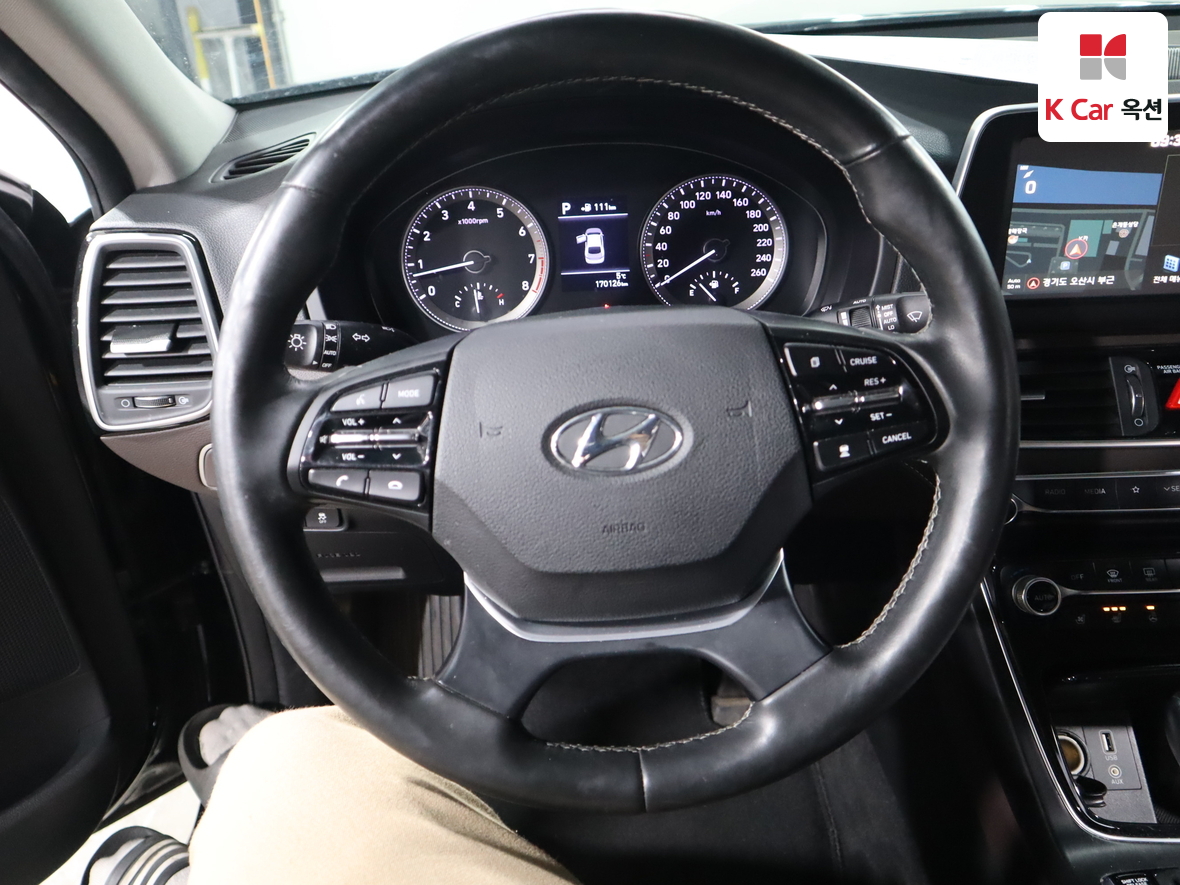 Hyundai AZERA 2019 - Image 10