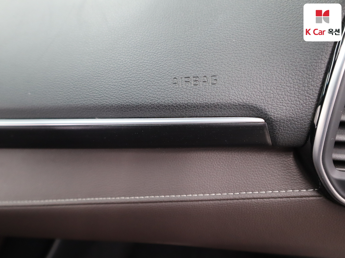 Hyundai AZERA 2019 - Image 29