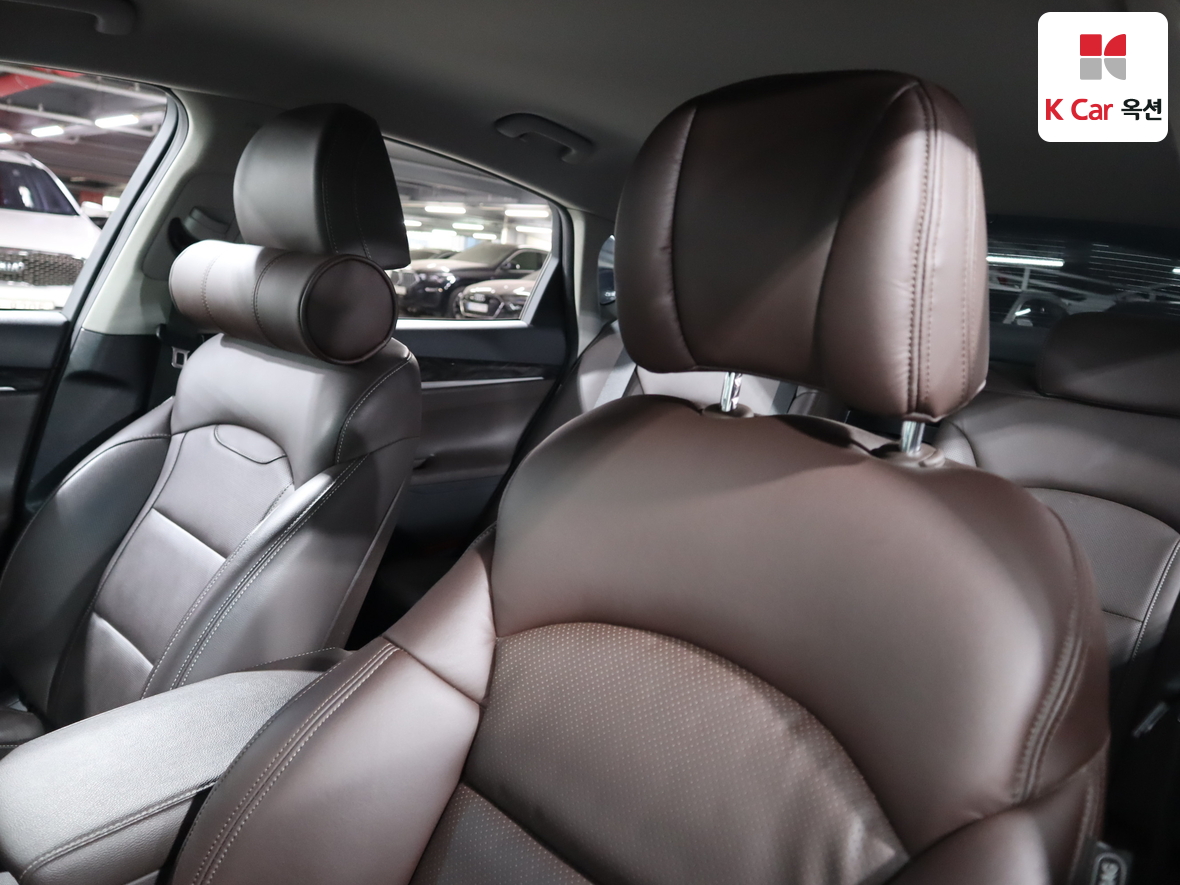 Hyundai AZERA 2019 - Image 19