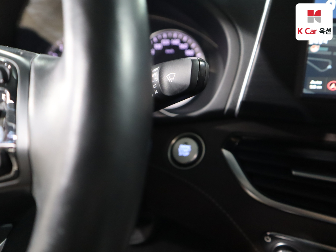 Hyundai AZERA 2019 - Image 11