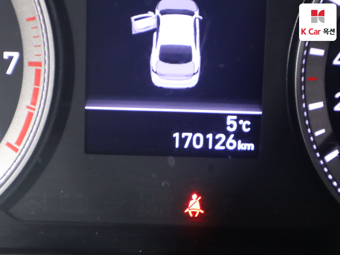 Hyundai AZERA 2019 - Image 4