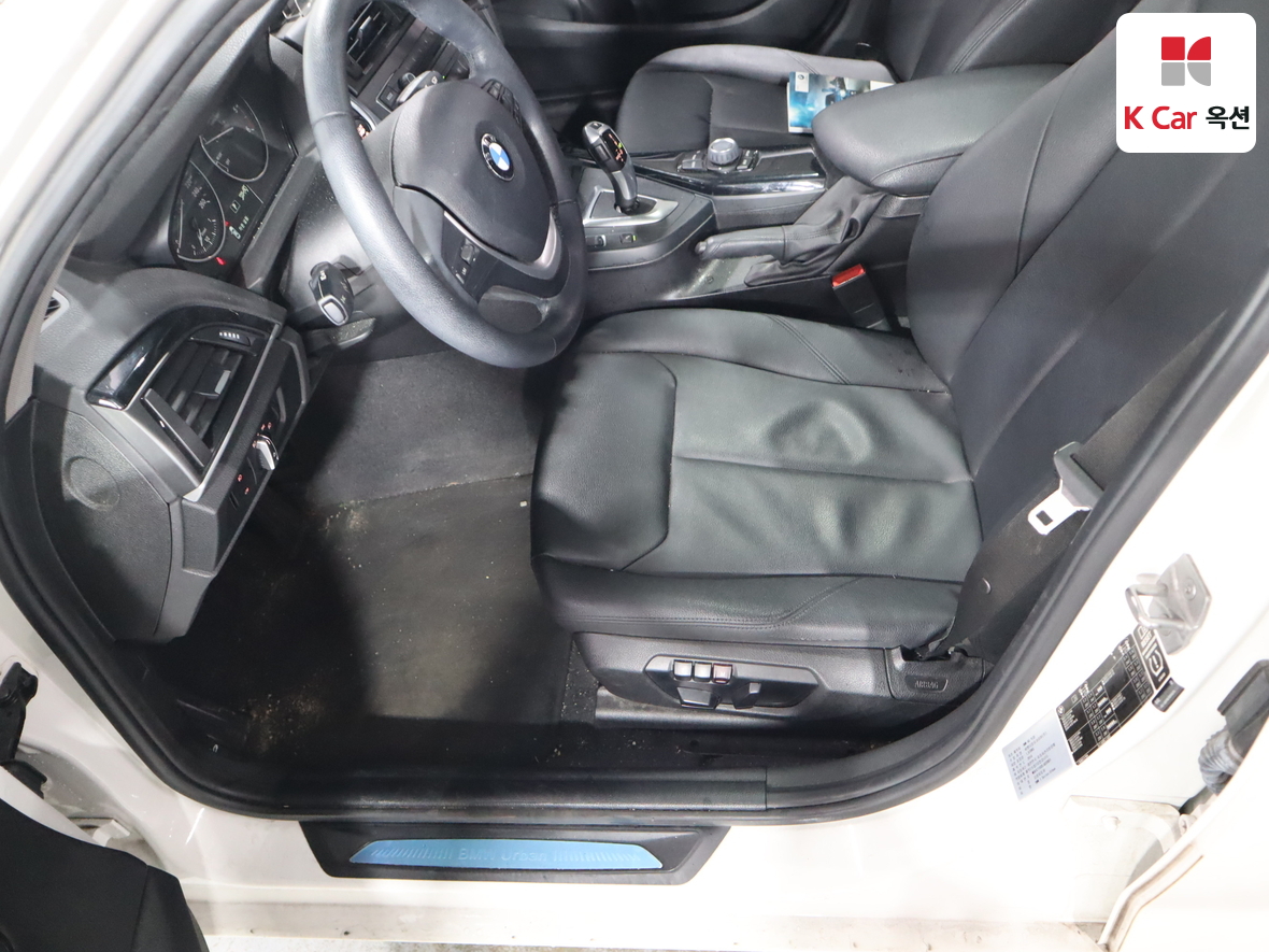 بي إم دبليو الفئة 1 2014 - صورة 18