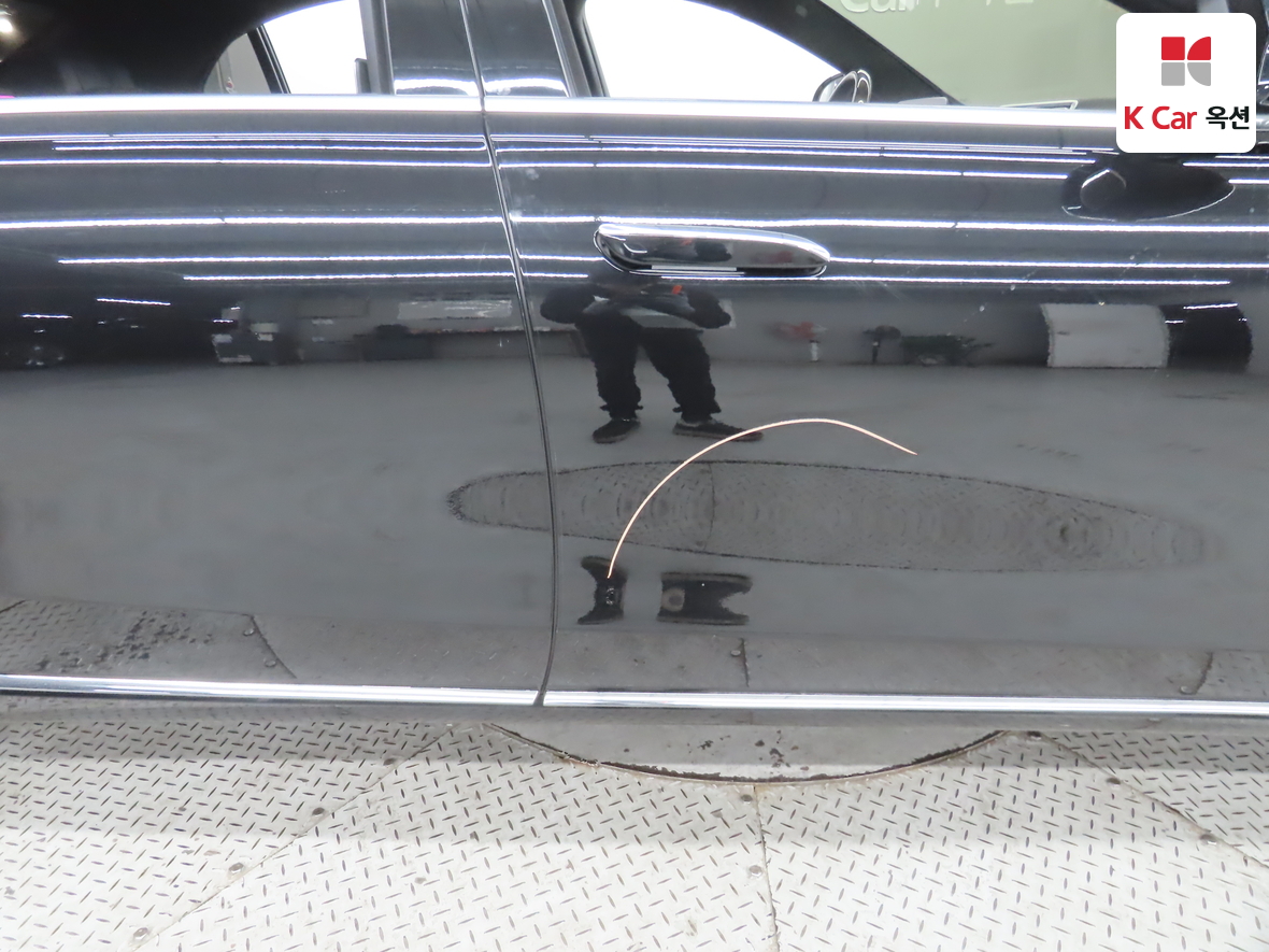 مرسيدس بنز إس كلاس 2021 - صورة 42