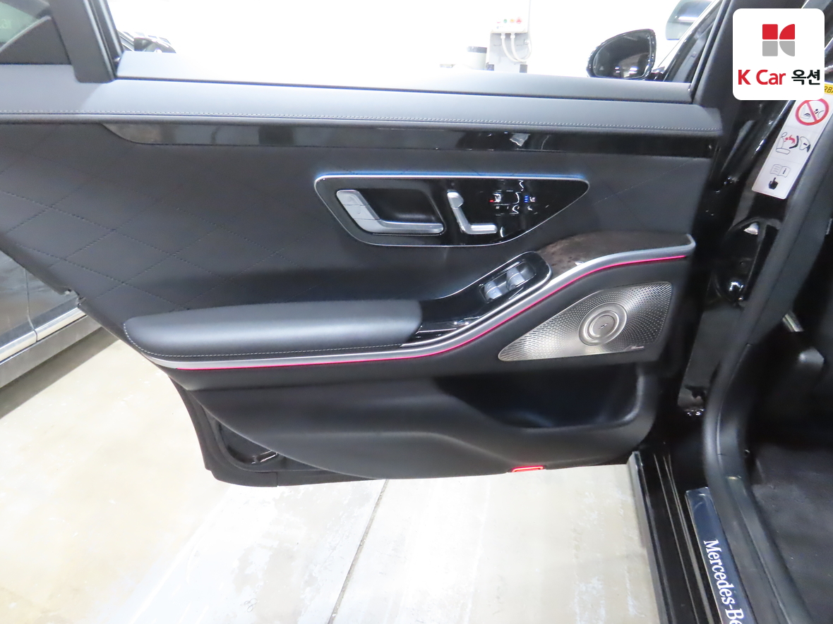 مرسيدس بنز إس كلاس 2021 - صورة 24