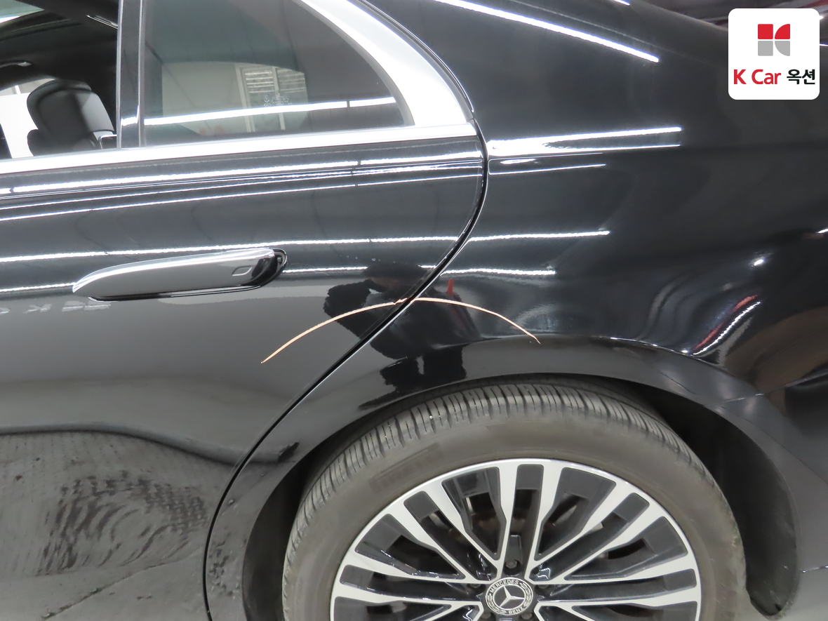 مرسيدس بنز إس كلاس 2021 - صورة 41