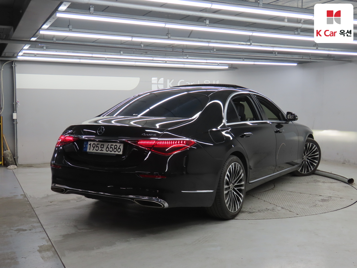 مرسيدس بنز إس كلاس 2021 - صورة 2