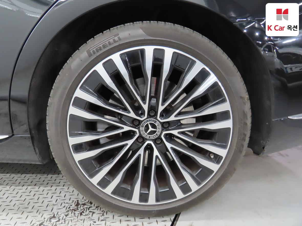 مرسيدس بنز إس كلاس 2021 - صورة 46