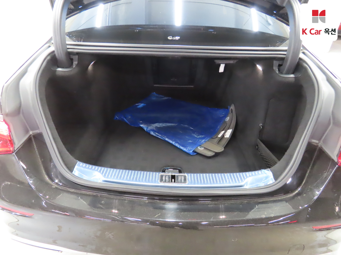 مرسيدس بنز إس كلاس 2021 - صورة 29