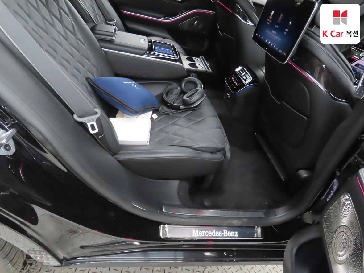 مرسيدس بنز إس كلاس 2021 - صورة 33