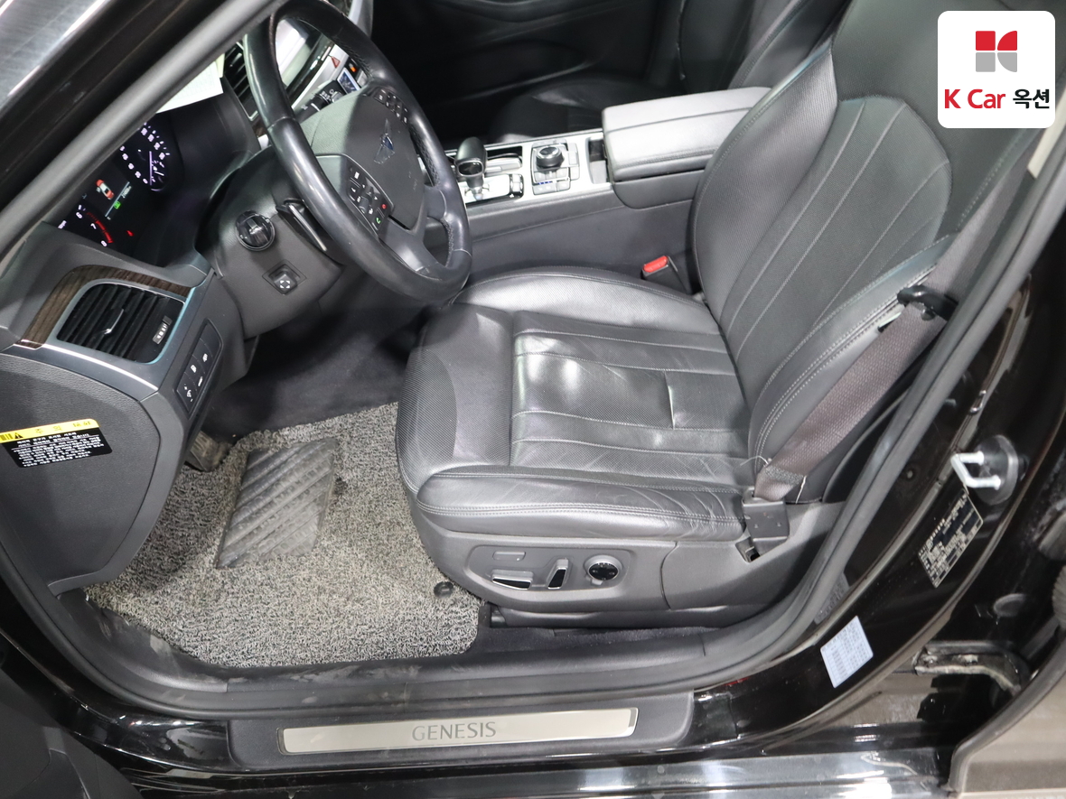 Genesis G80 - 18