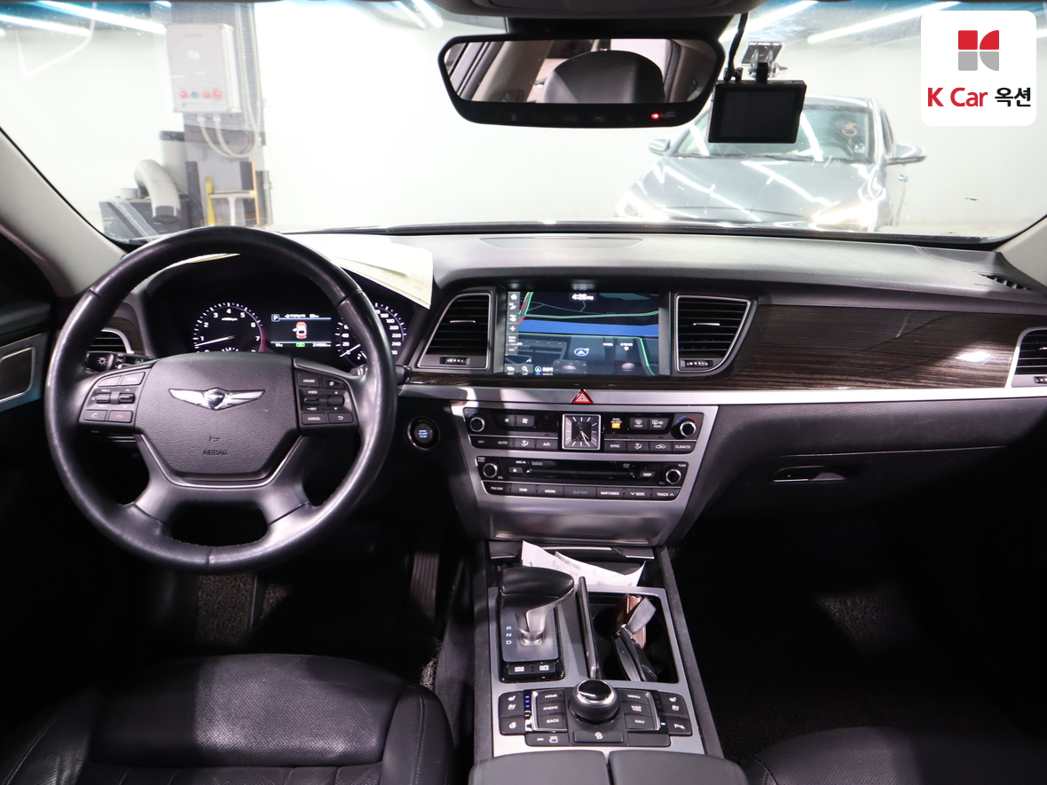 Genesis G80 - 3