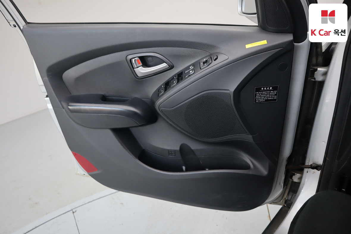 Hyundai Tucson 2010 - Image 8