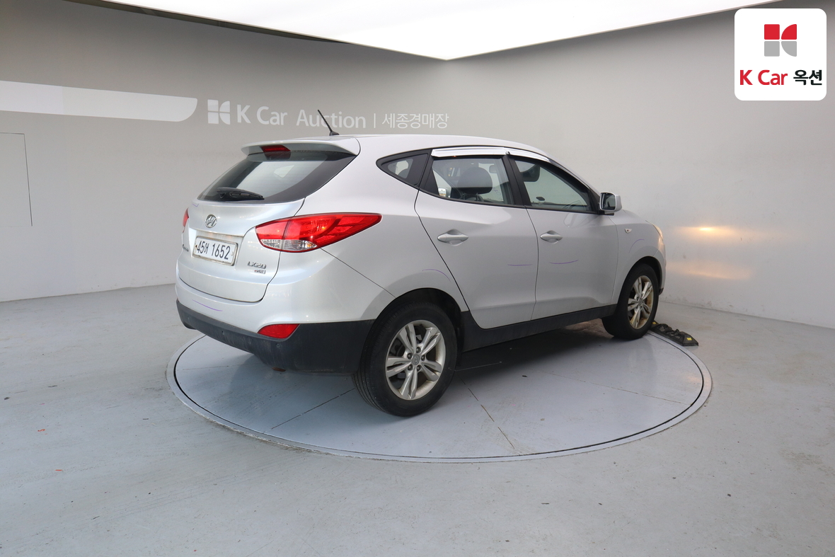 Hyundai Tucson 2010 - Image 2