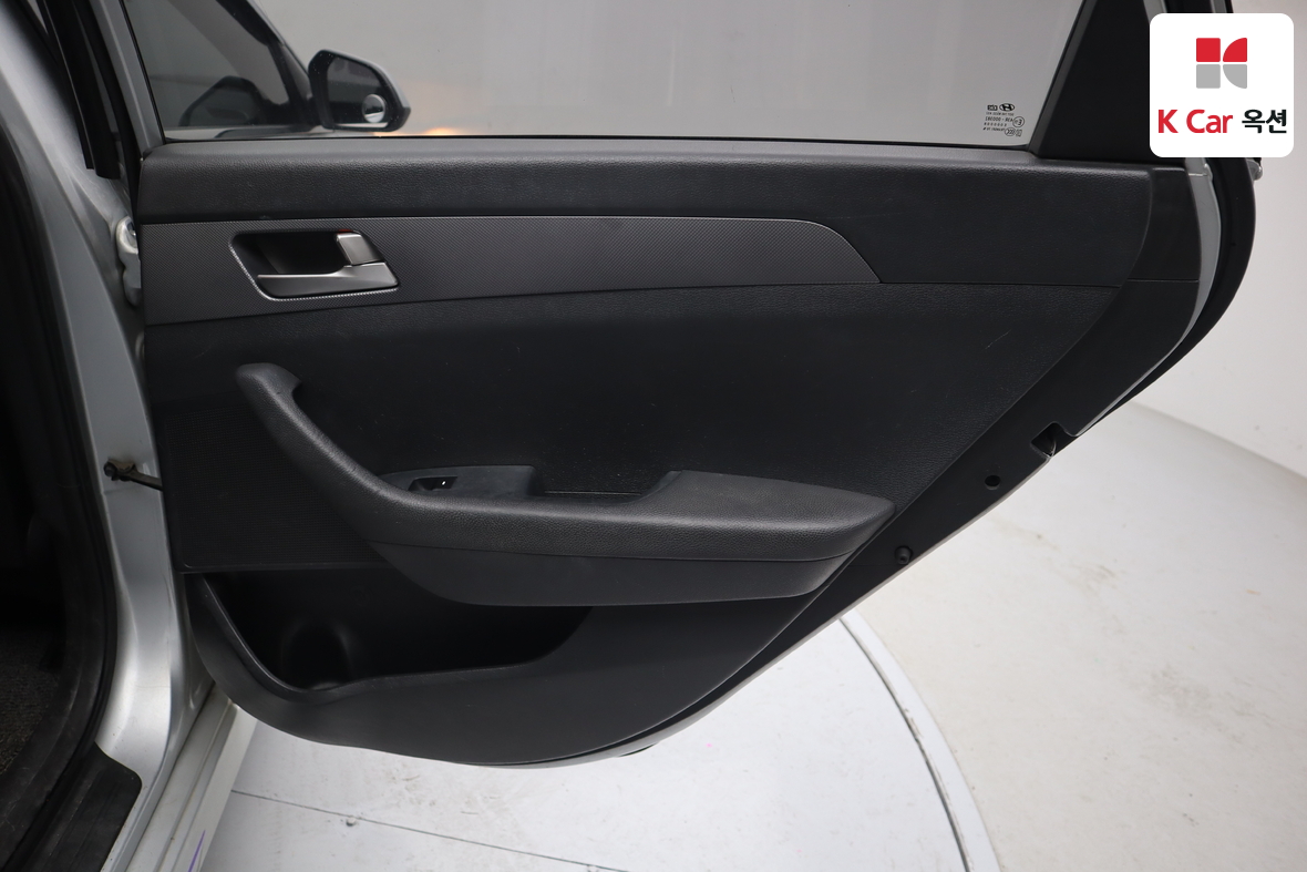 Hyundai Sonata 2019 - Image 25