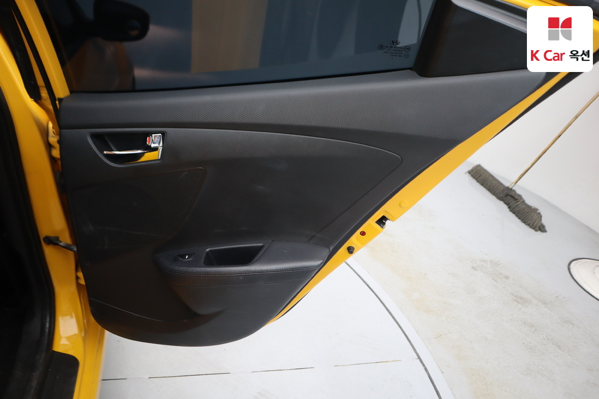 Hyundai Veloster 2013 - Image 26