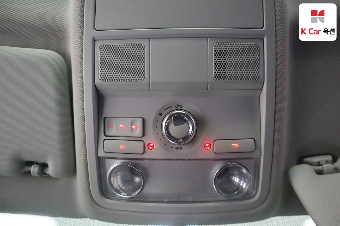 Volkswagen Passat 2015 - Image 13