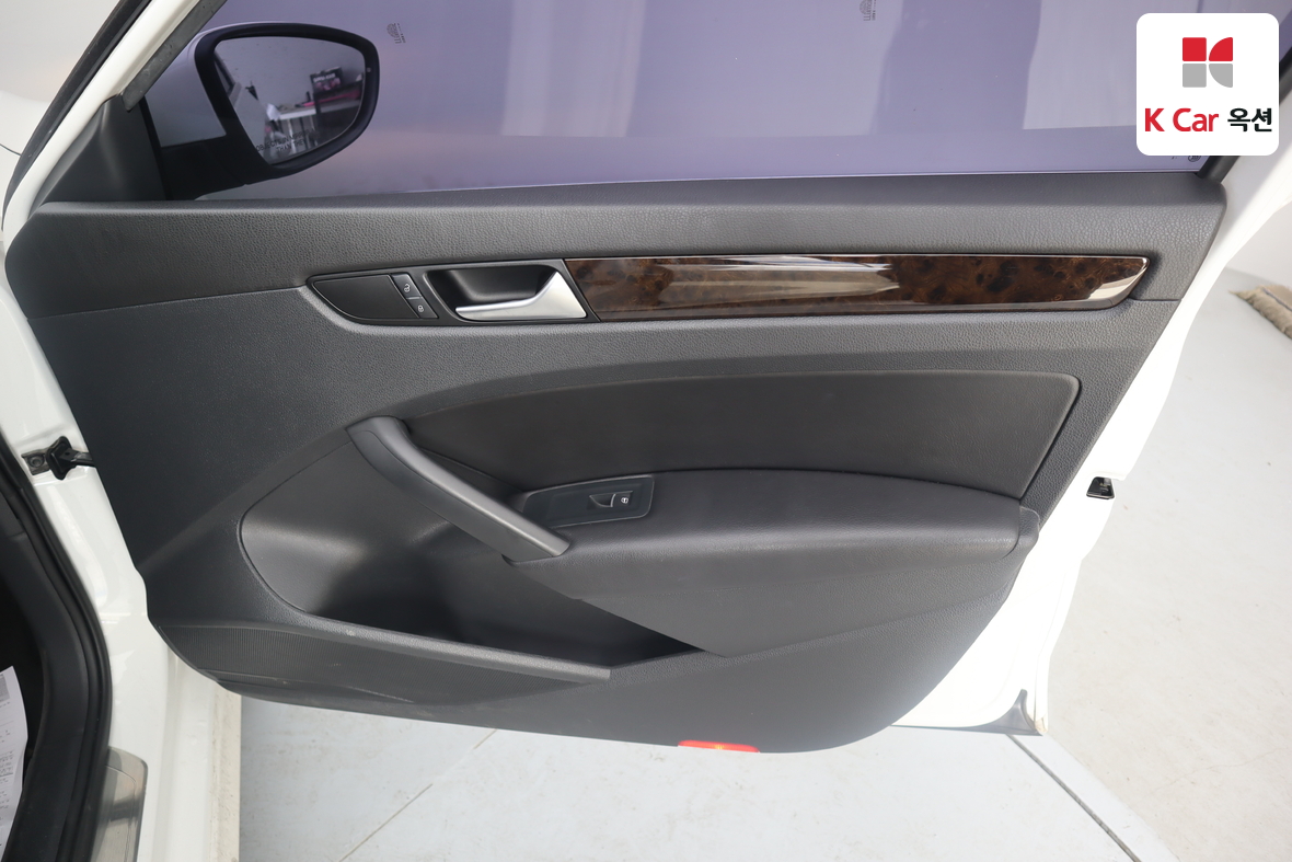 Volkswagen Passat 2015 - Image 30