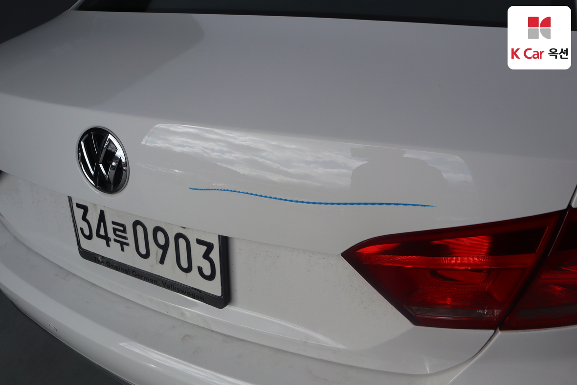 Volkswagen Passat 2015 - Image 36