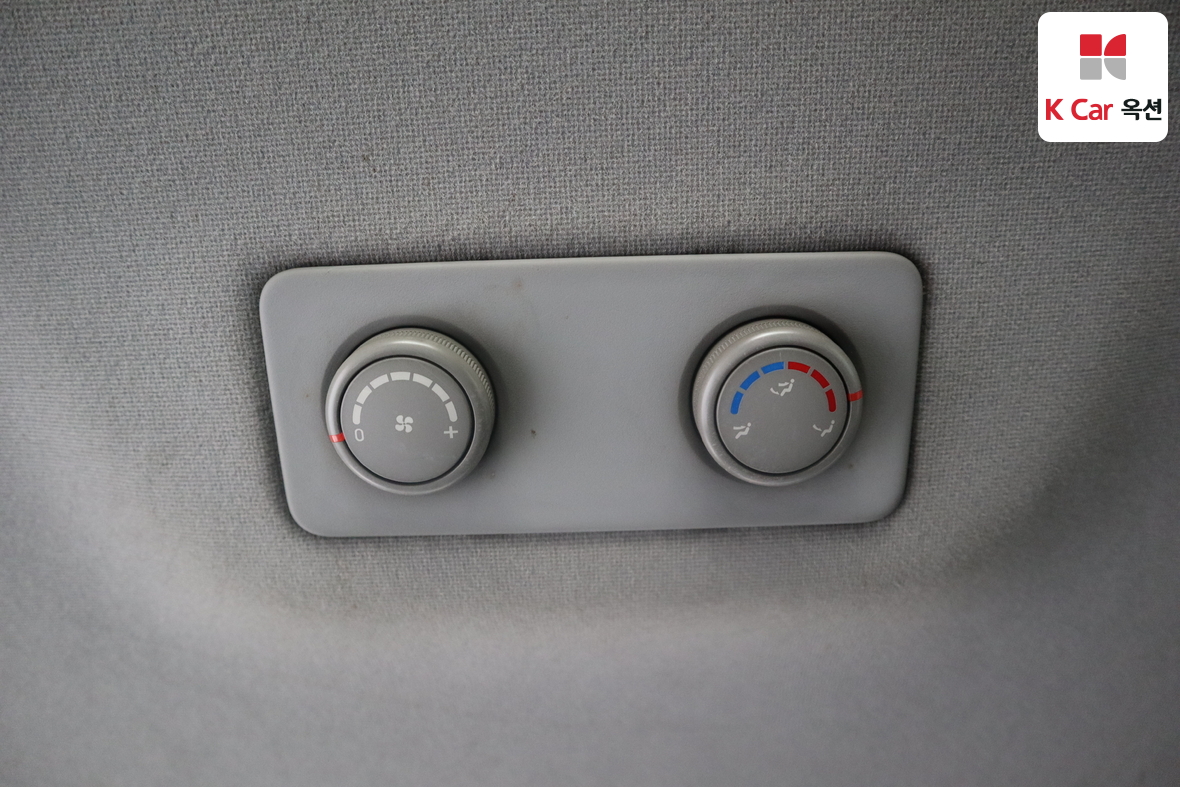 Hyundai Grand Starex 2012 - Image 21