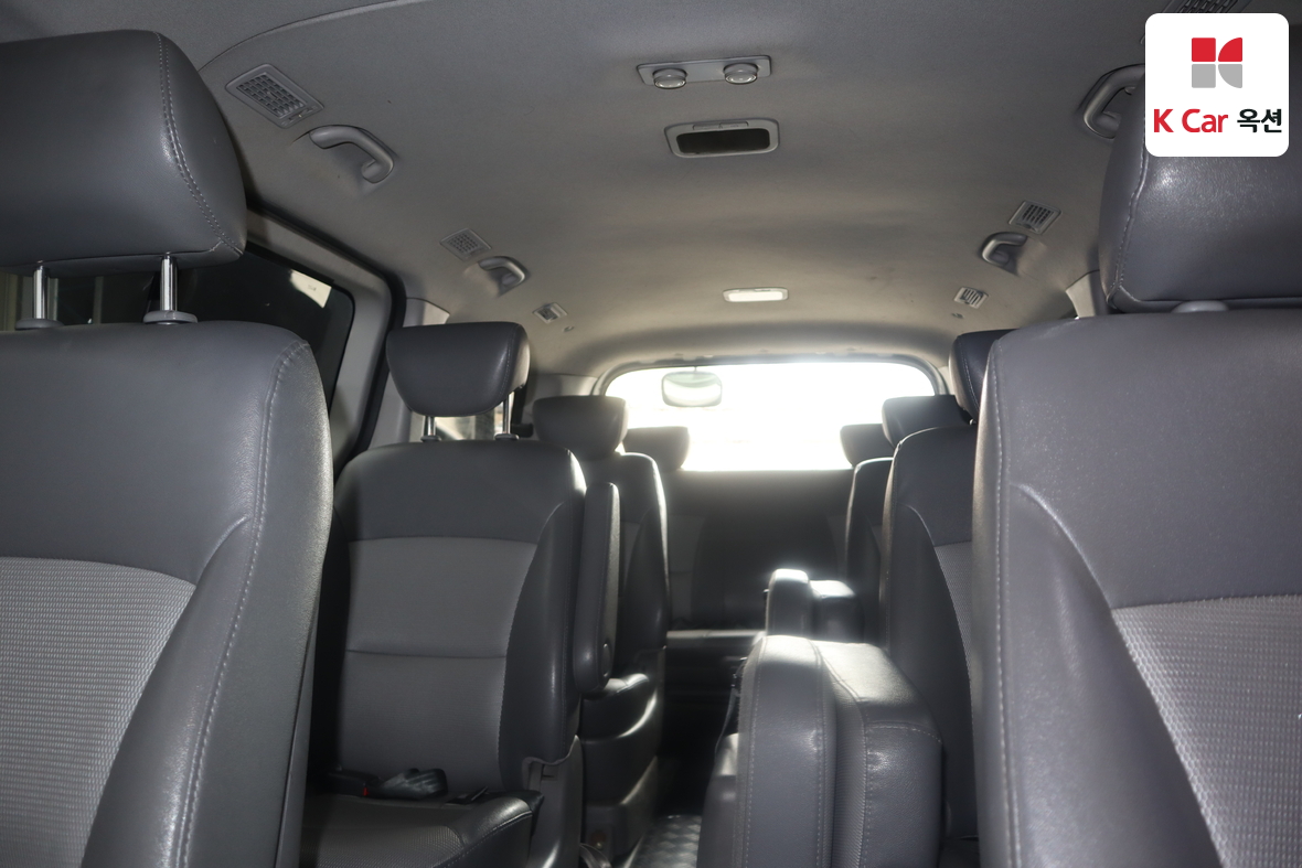 Hyundai Grand Starex 2012 - Image 17