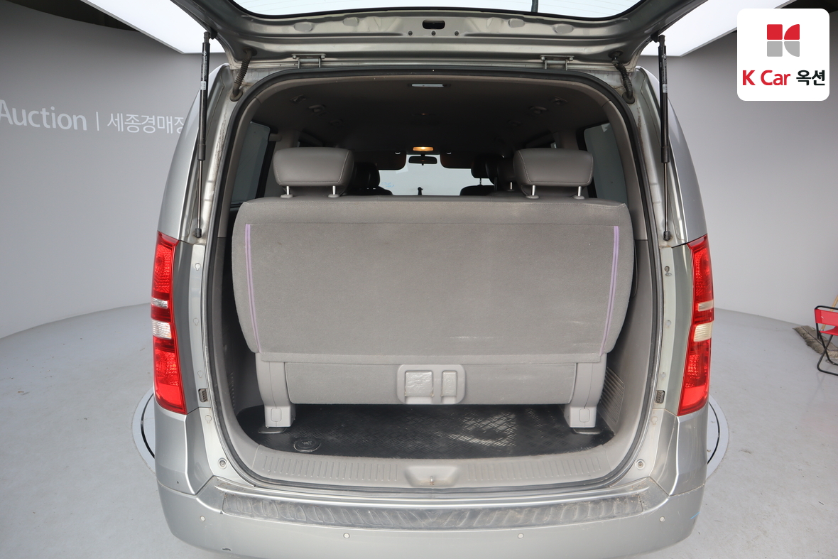 Hyundai Grand Starex 2012 - Image 23